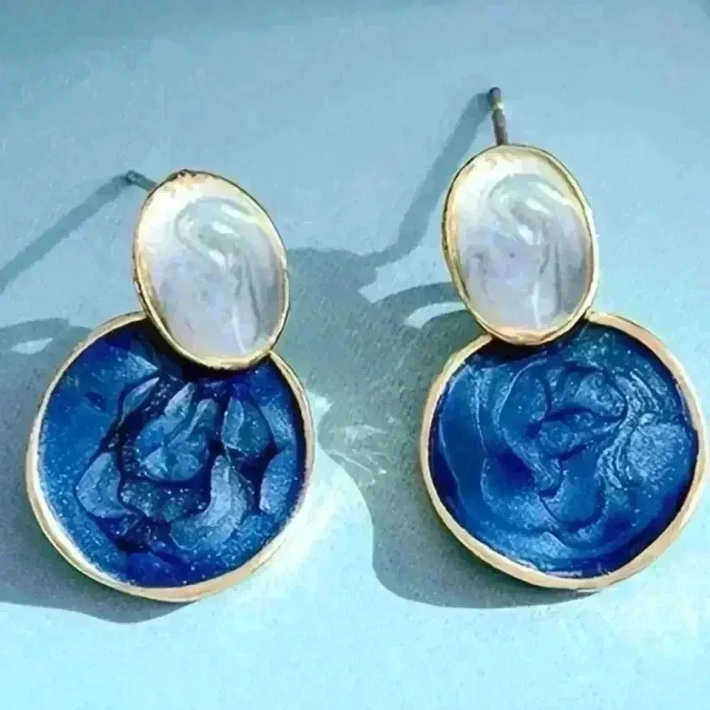 Chic Blue Irregular Round Stud Earrings